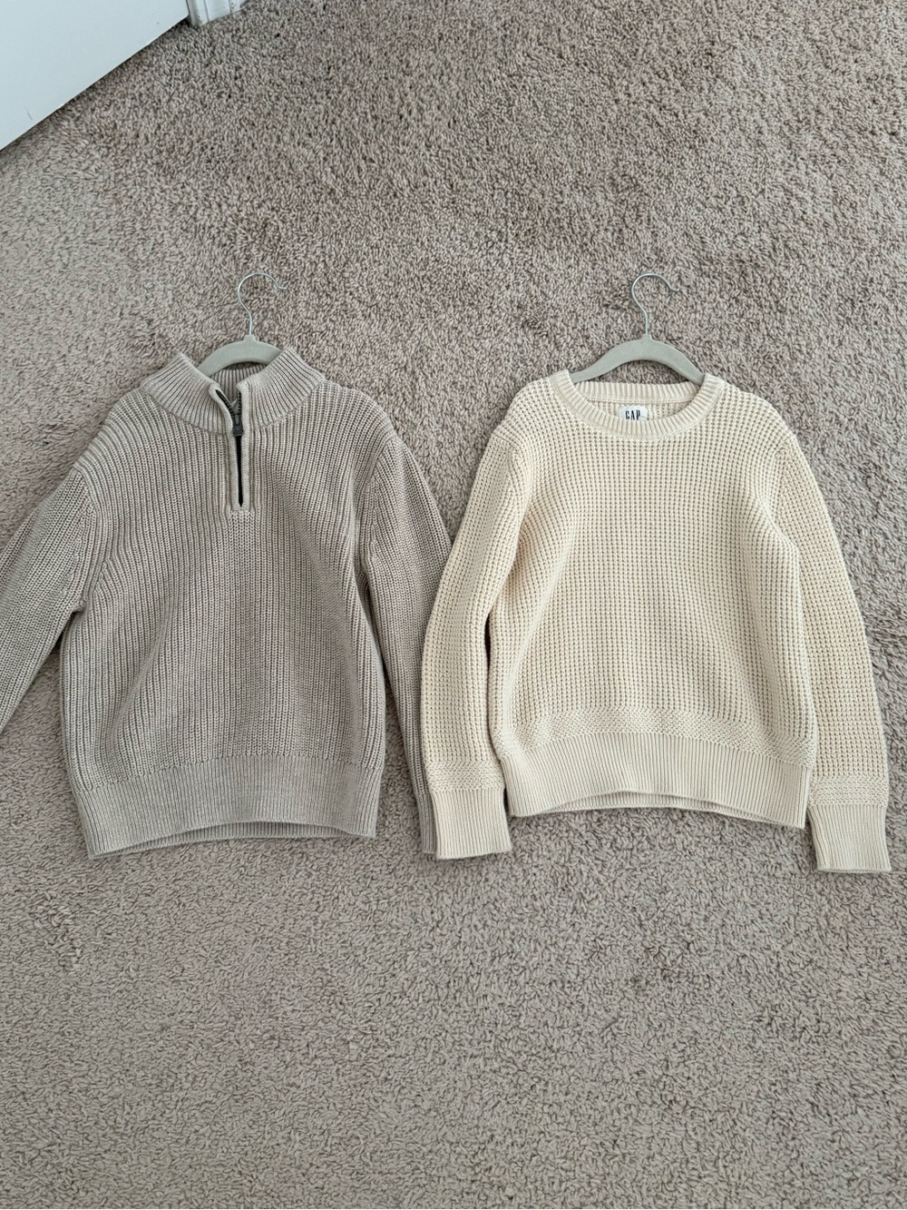 GAP boys size 6-7 Cream Knit Sweater - Classic Waffle Crewneck.